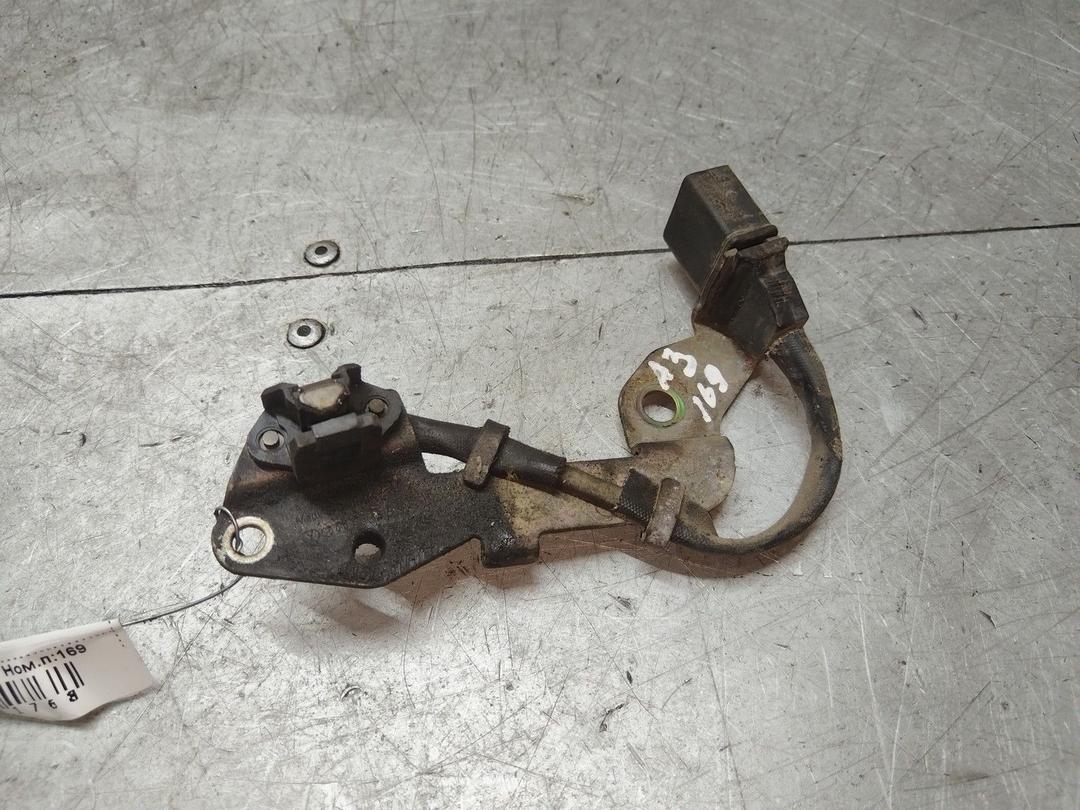 Датчик распредвала DNKD6G Audi A3 купить