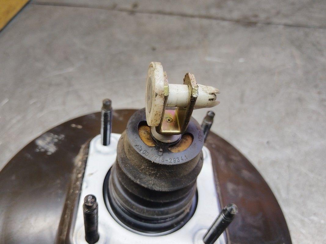 Вакуумный усилитель тормозов 1BJ31M Ford Focus - Фото 4