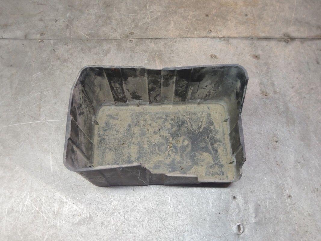 Полка аккумулятора NBZ6Z4 Honda Accord - Фото 2