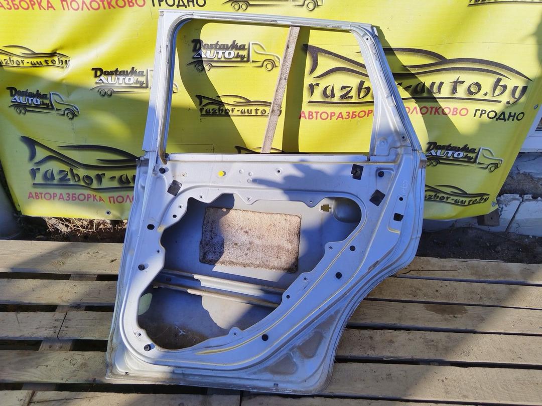 Дверь задняя правая YW1YV4 Ford Focus купить на авторазборке