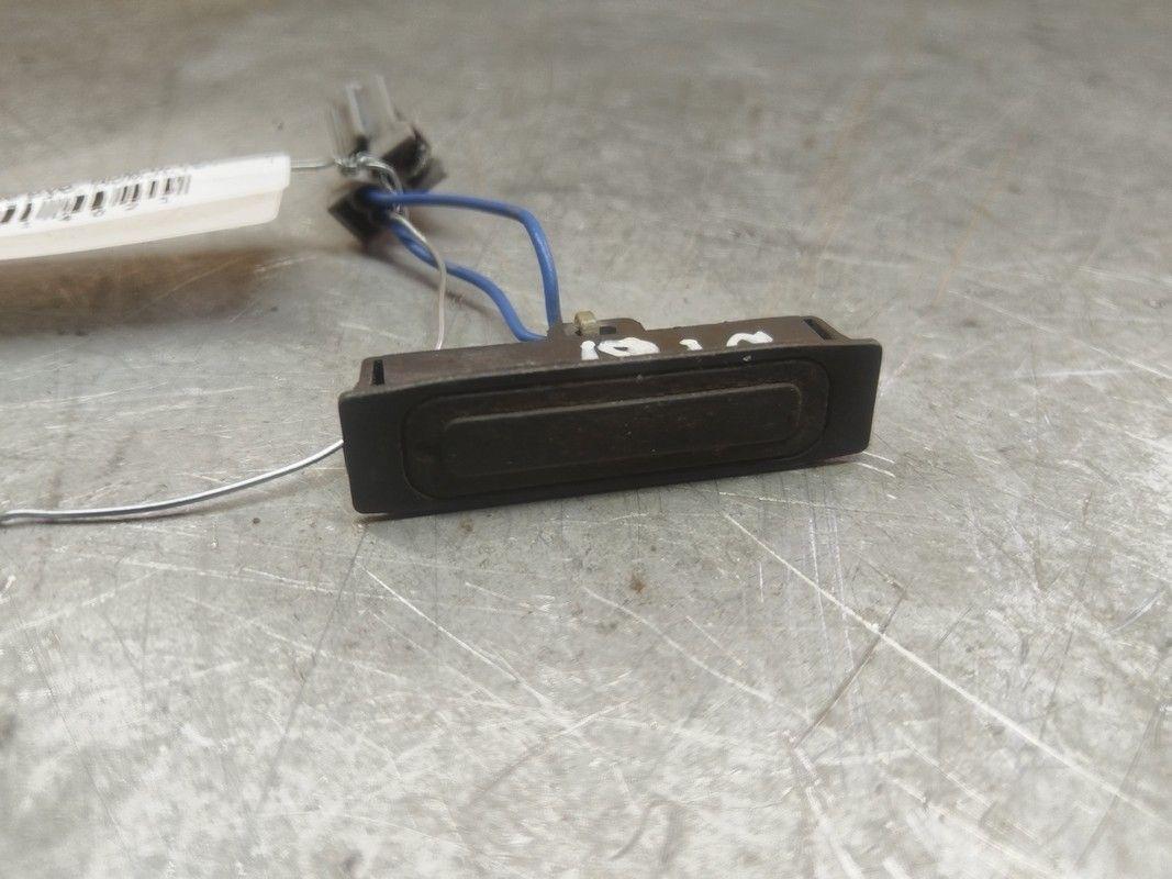 Кнопка открытия багажника 2Q26HY Nissan Note купить