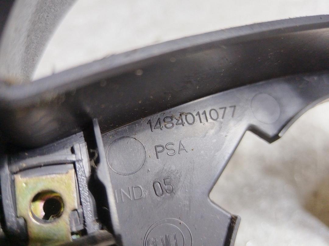 Кожух рулевой колонки 0V9YU2 Citroen C8 купить с доставкой