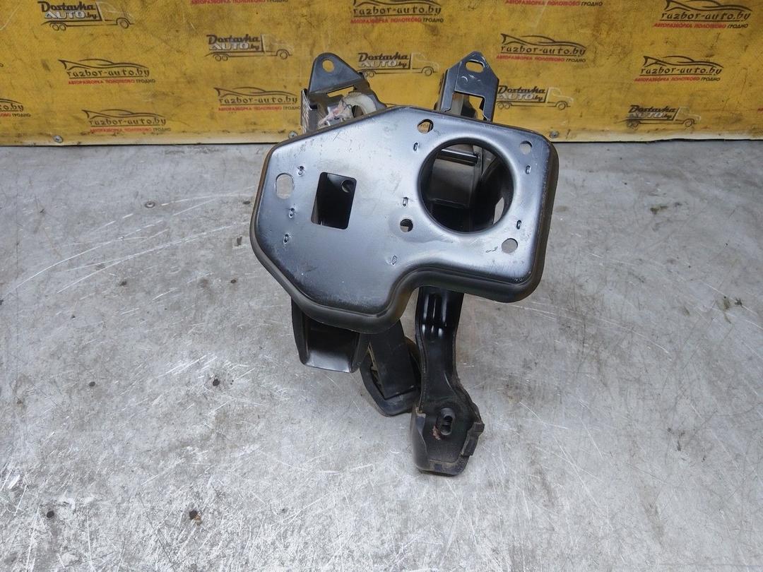 Узел педальный (блок педалей) YFF7YM Volkswagen Polo undefined