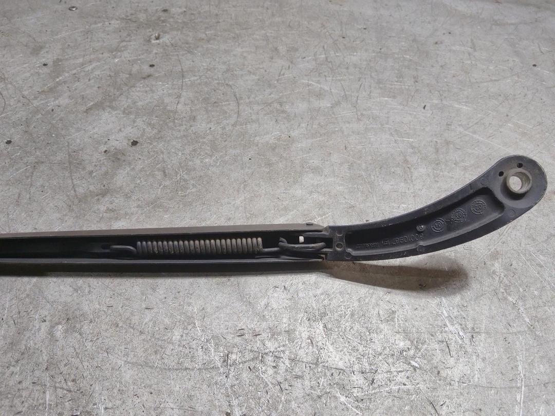 Щеткодержатель (поводок стеклоочистителя, дворник) 5IY7SU Renault Scenic купить на авторазборке