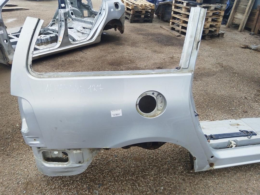 Крыло заднее правое HIUQ7J Seat Alhambra