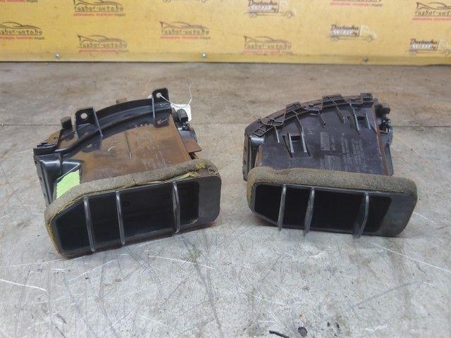 Дефлектор обдува салона 9A9945 Nissan Note купить на авторазборке