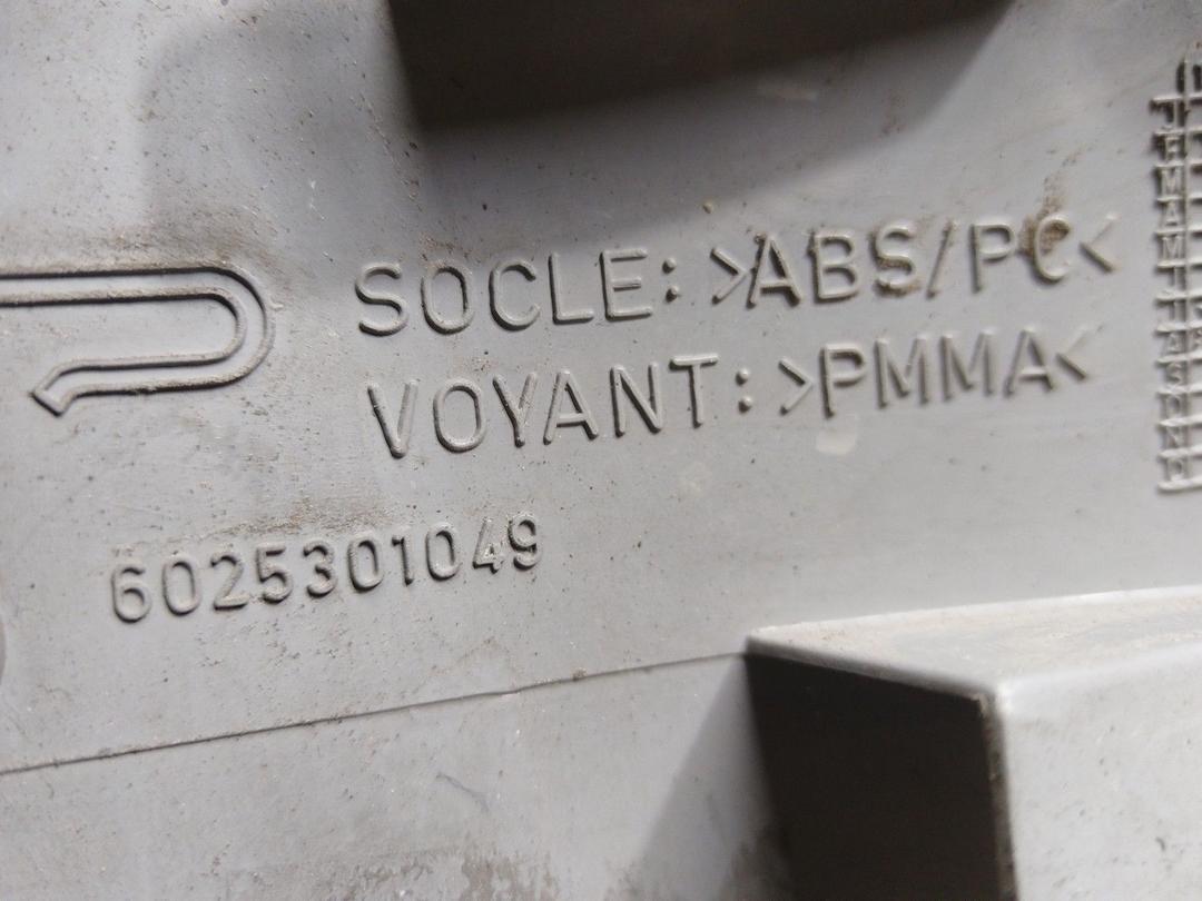 Поворотник левый Y6J3XW Renault Espace купить с доставкой