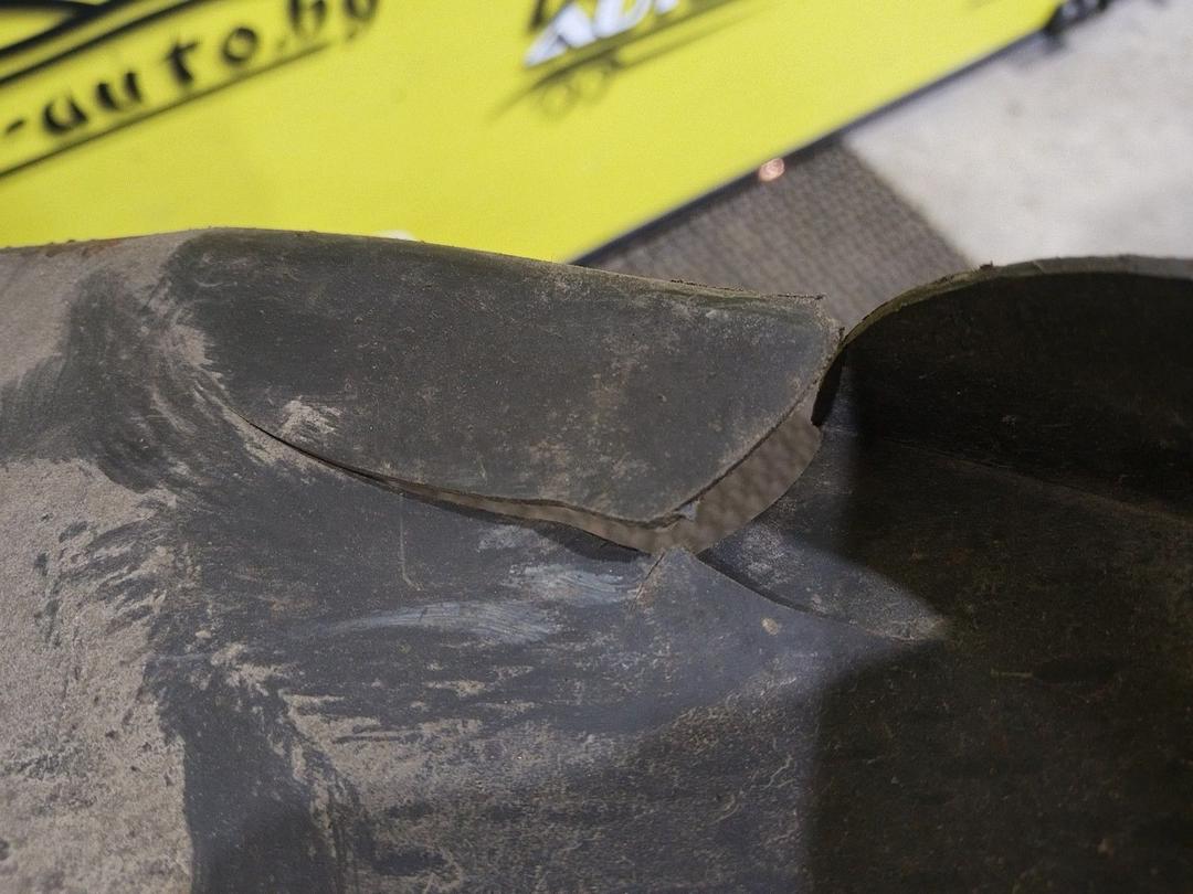 Защита арок задняя левая (подкрылок) 84XE2I Citroen C5 купить на авторазборке