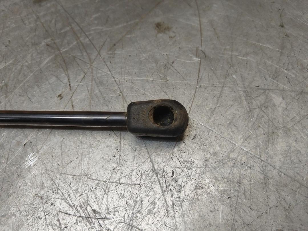 Амортизатор крышки багажника (3-5 двери) XH5W2W Citroen C3 - Фото 2