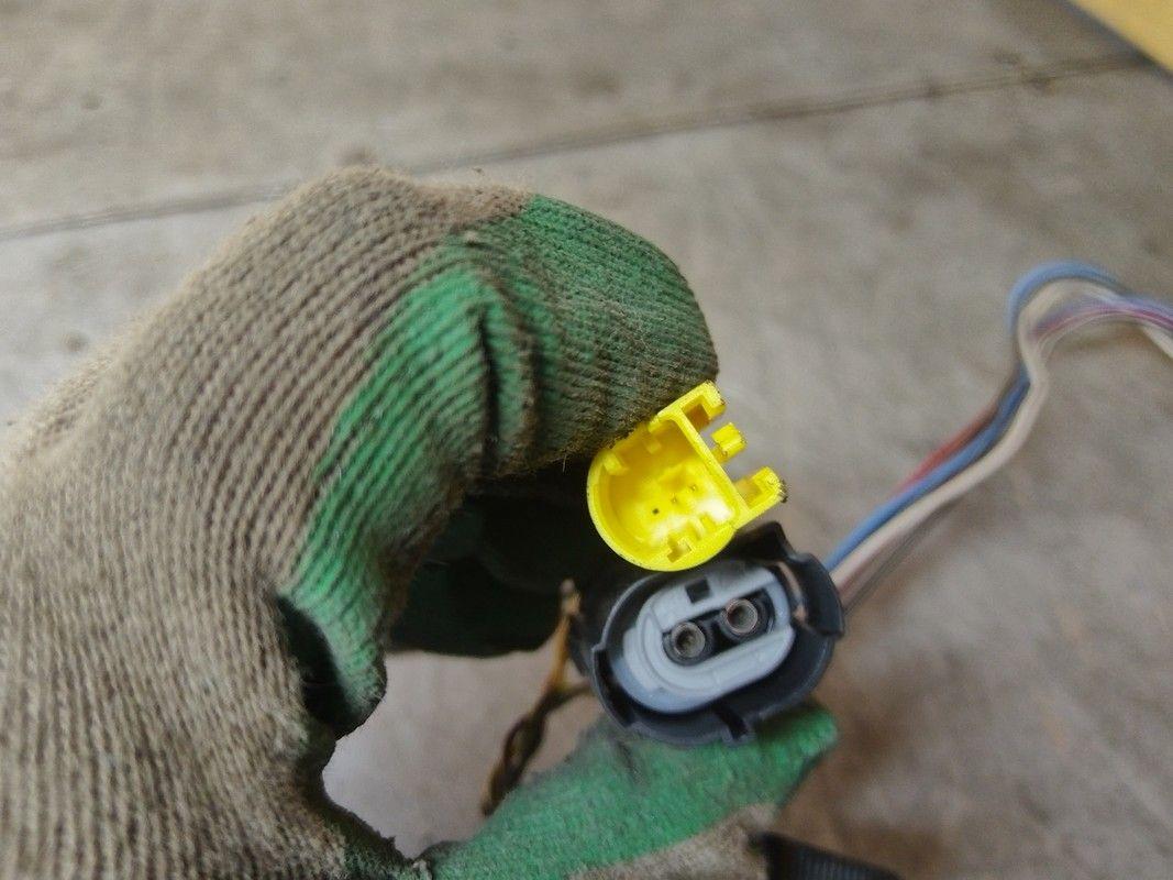 Проводка двери передней левой UQSZ9O BMW 5 E39 купить в магазине запчастей бу