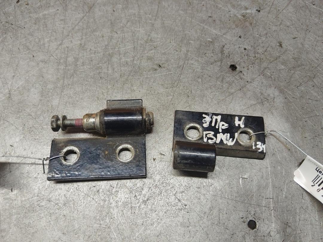 Петля двери задней правой CU5U16 BMW 5 E39 - Фото 2