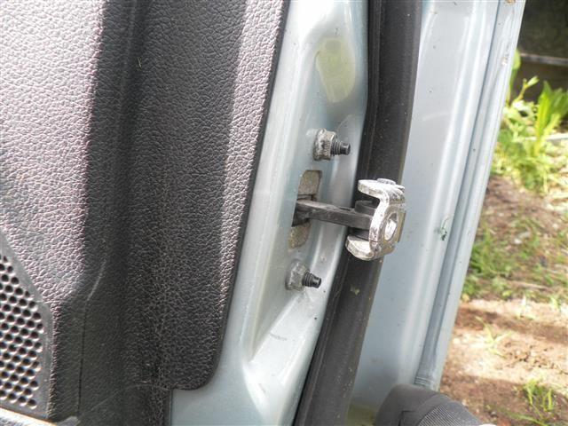 Ограничитель открывания двери передней 4F858F Ford Fusion
