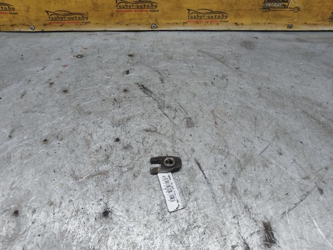 Скоба (кронштейн) крепления форсунки VHO8TR Nissan Note купить