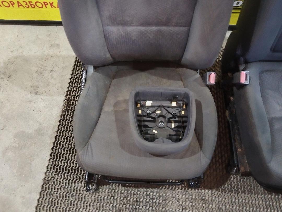 Салон (комплект сидений) I8M581 Kia Sorento купить с доставкой