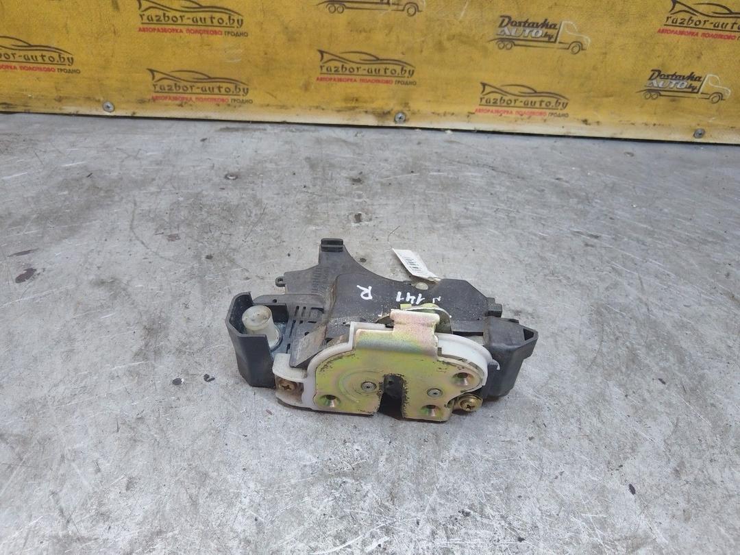 Замок двери передней правой J9ZK4K Mitsubishi Colt купить