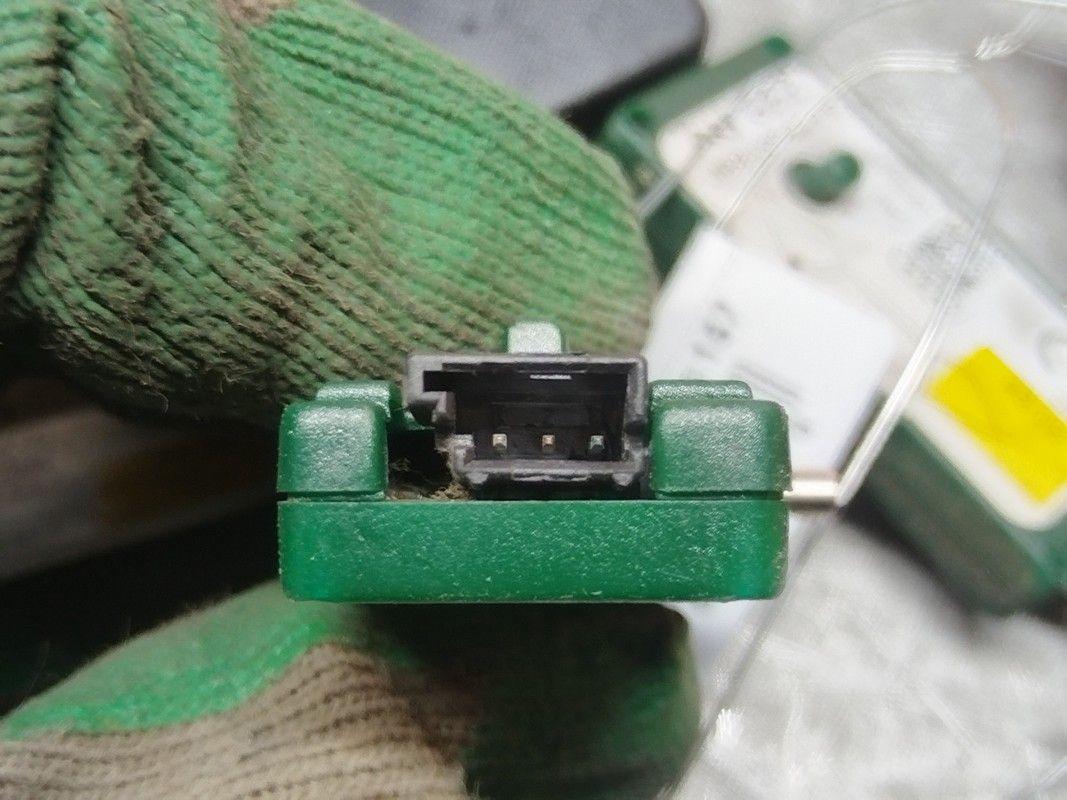 Усилитель антенны CP2EBT Audi A6 undefined