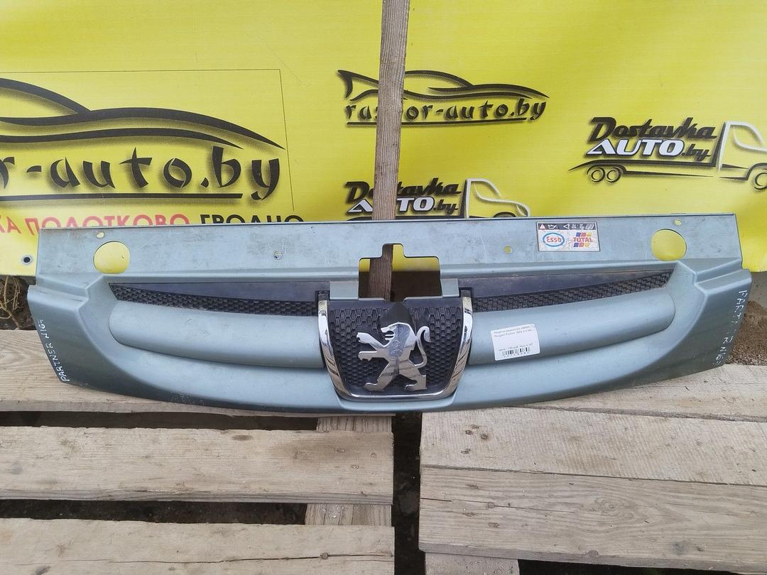 Решетка радиатора 498SKL Peugeot Partner