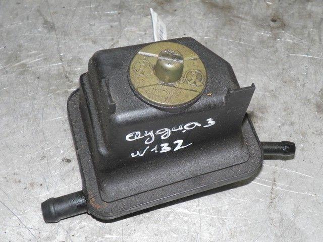 Бачок гидроусилителя SHFHMW Audi A3 - Фото 2