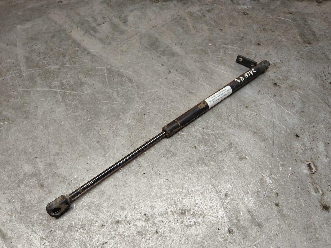 Амортизатор крышки багажника (3-5 двери) 51XHJW Mitsubishi Colt