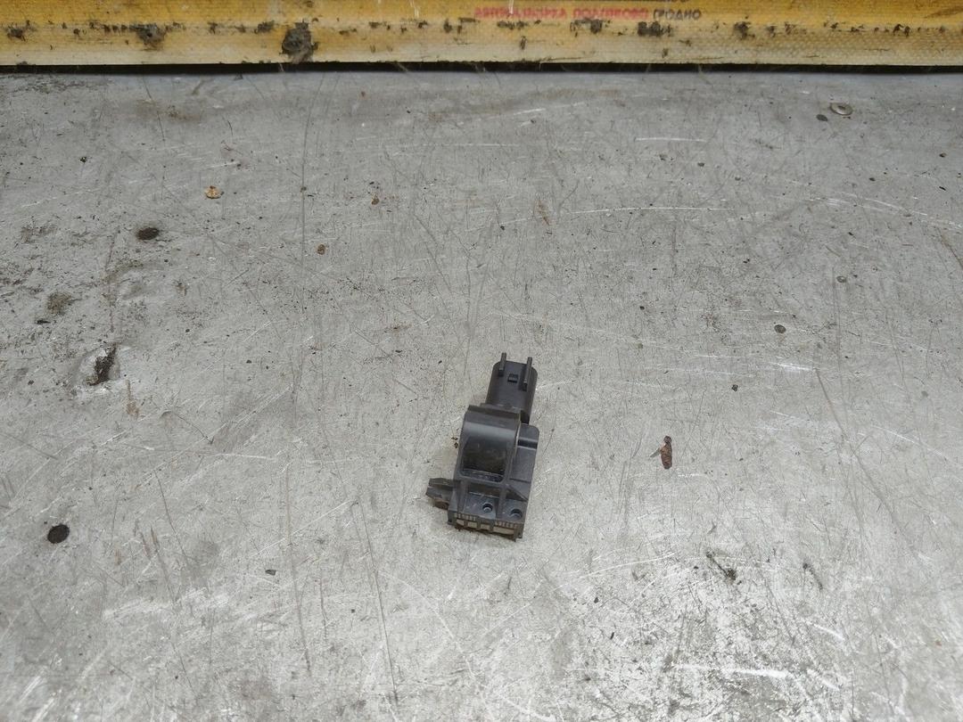 Датчик удара SWO2A7 Volvo XC70 купить с доставкой