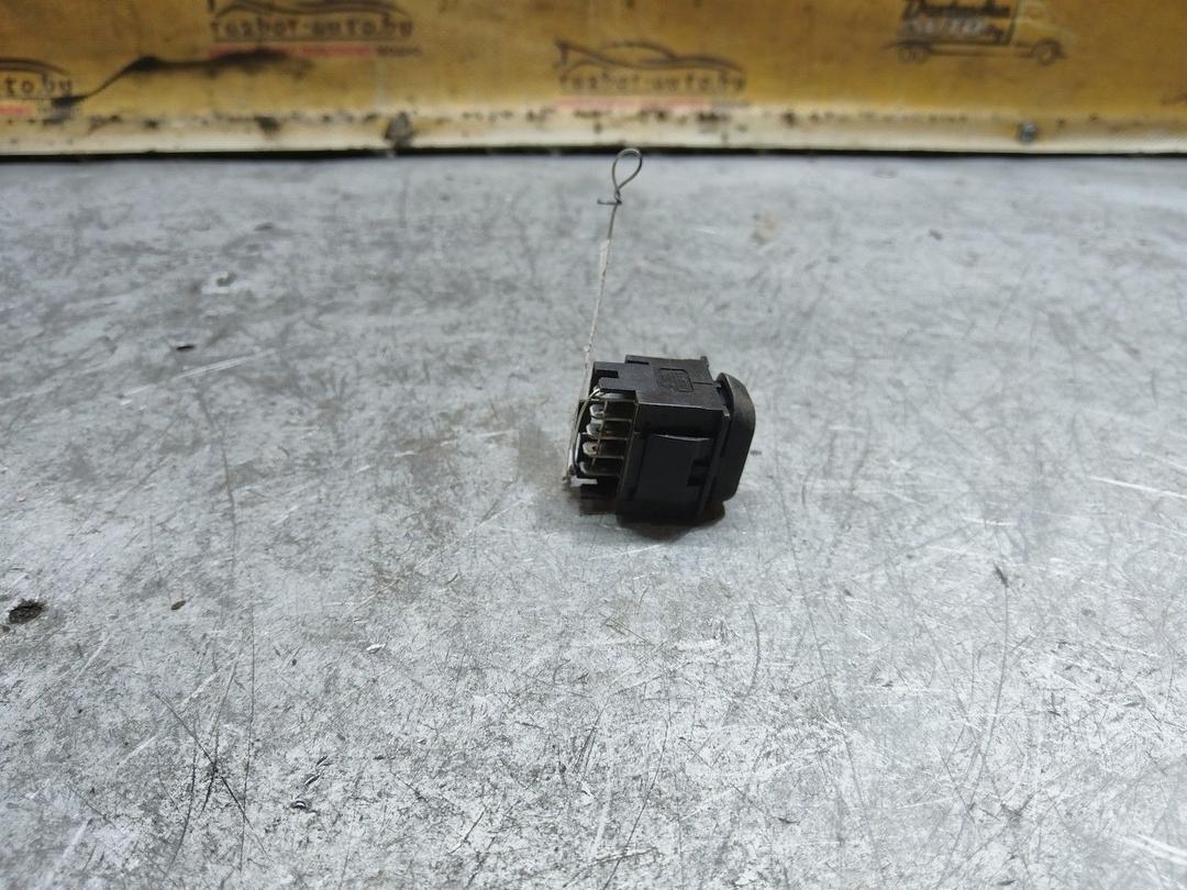 Кнопка стеклоподъемника заднего правого BH6DE3 Peugeot 607 купить с доставкой