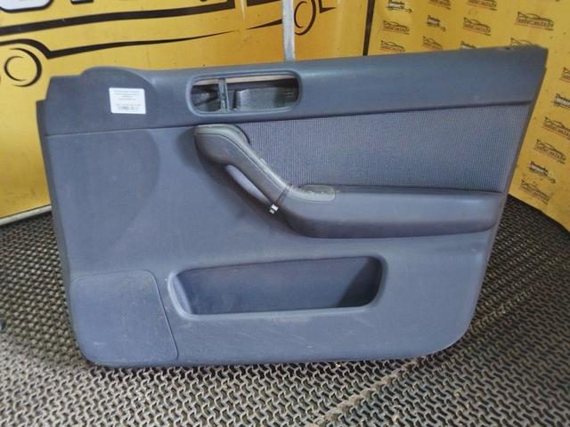 Обшивка двери передней правой (дверная карта) DWWW1O Audi A3