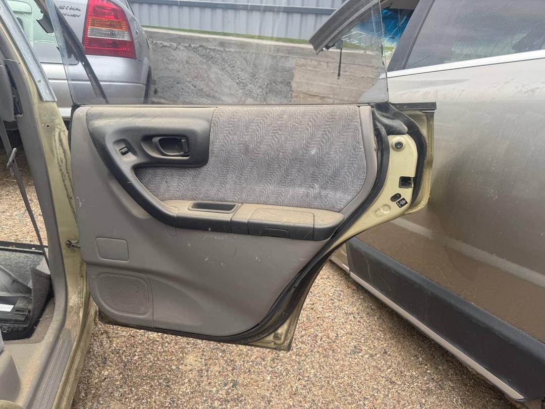 Кнопка стеклоподъемника заднего правого BU7UPS Subaru Forester купить