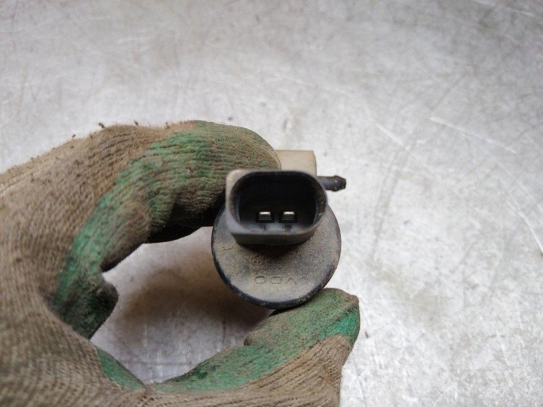 Насос (моторчик) омывателя стекла U4M40Q Audi A6 купить