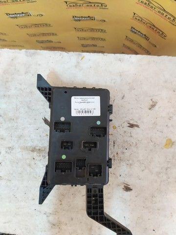 Блок предохранителей 6UFJH1 Ford Mondeo - Фото 3