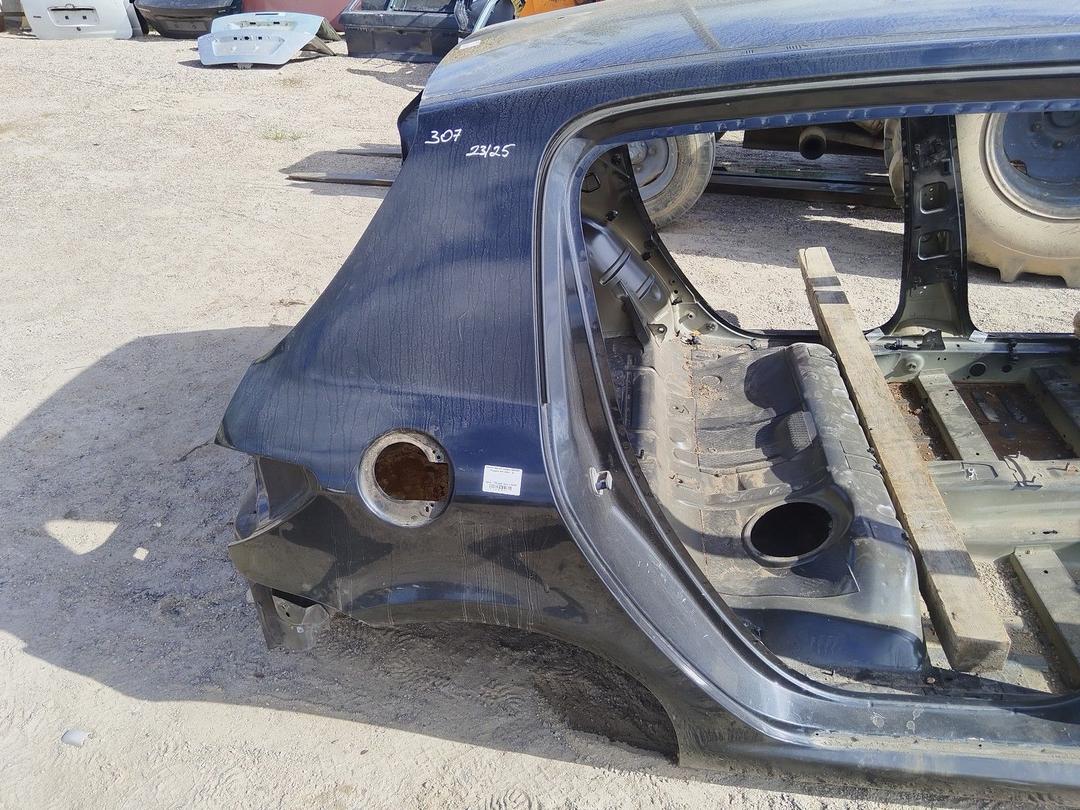 Крыло заднее правое 25ES6E Peugeot 307