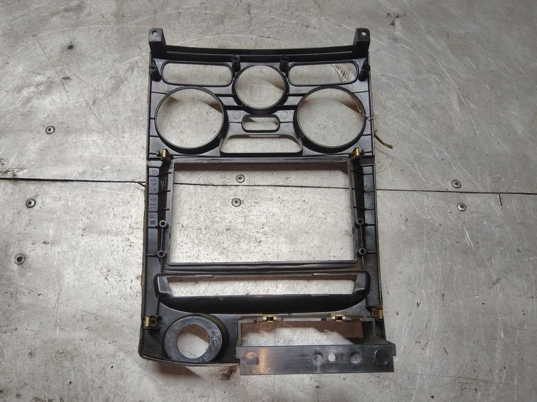 Рамка под магнитолу RO0NNR Mitsubishi Carisma - Фото 3