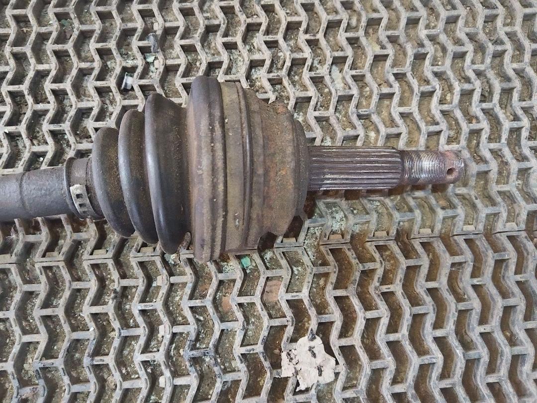 Полуось передняя правая (приводной вал, ШРУС) M5E2R3 Opel Astra купить