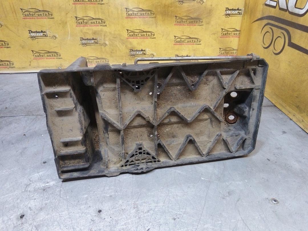 Полка аккумулятора 3DO8NB Peugeot 806 - Фото 3