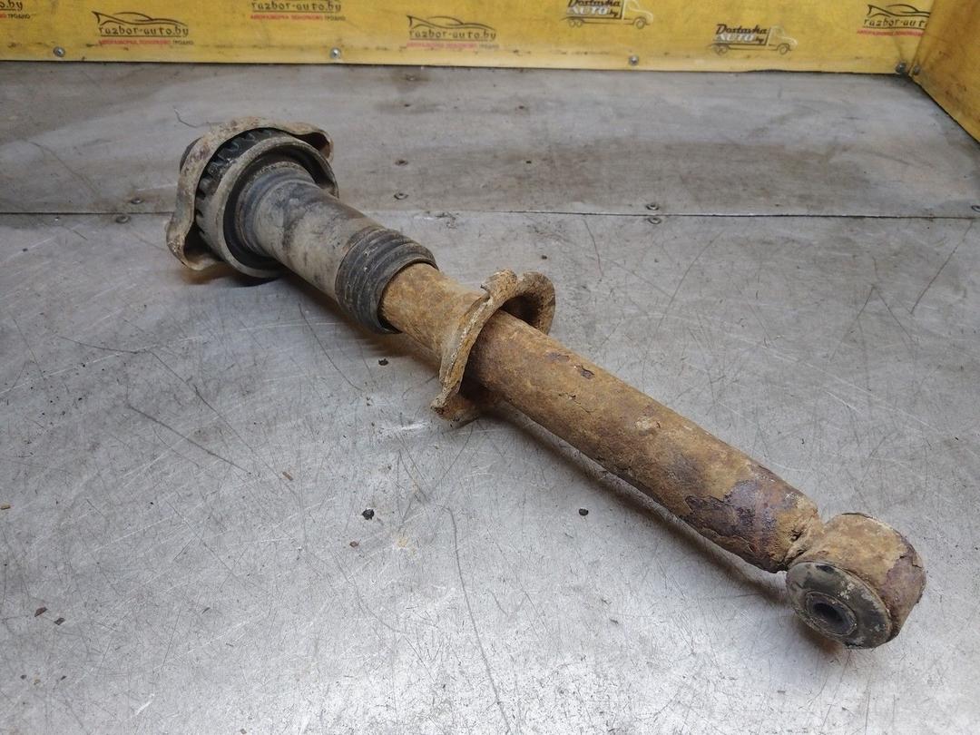 Амортизатор задний левый VY2B2T Mitsubishi Carisma купить на авторазборке