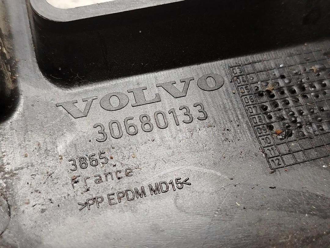 Кожух рулевой колонки 9RQT2Z Volvo V50 - Фото 7