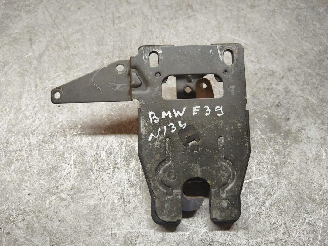 Замок багажника WX84IB BMW 5 E39 купить с доставкой