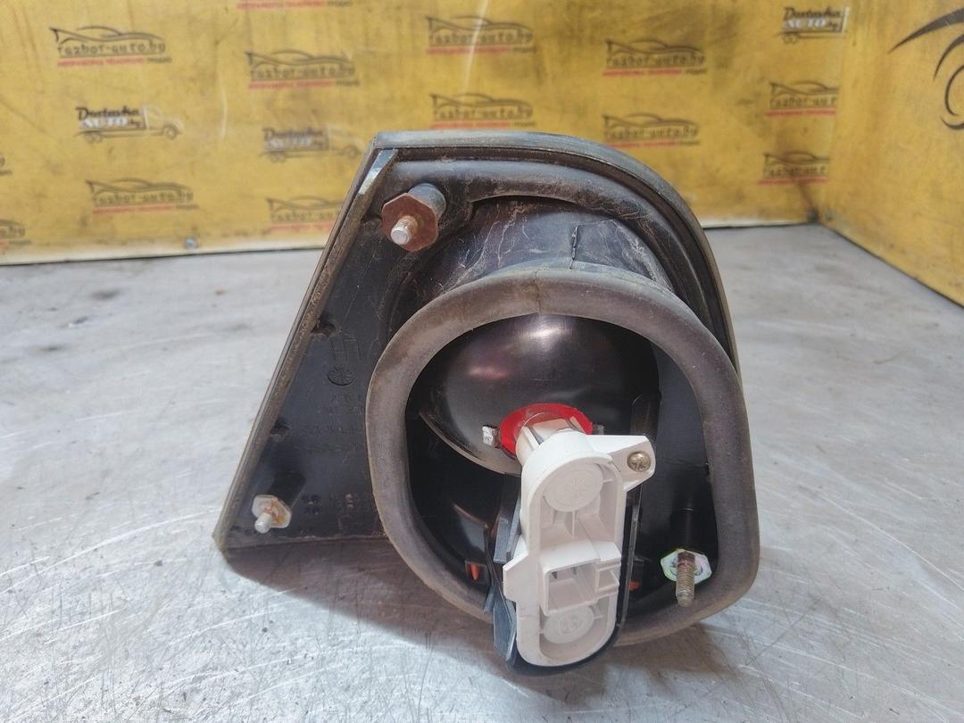 Фонарь крышки багажника левый 48KDEC Mitsubishi Carisma - Фото 2