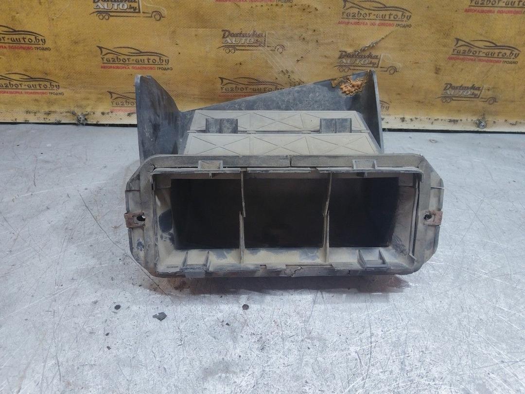 Решетка вентиляции кузова 13K576 Peugeot 605 - Фото 4