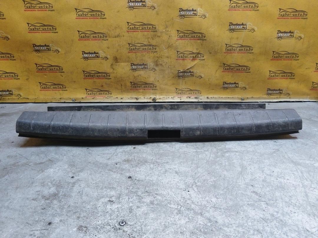 Накладка замка багажника KU2OC1 Seat Toledo купить в магазине запчастей бу