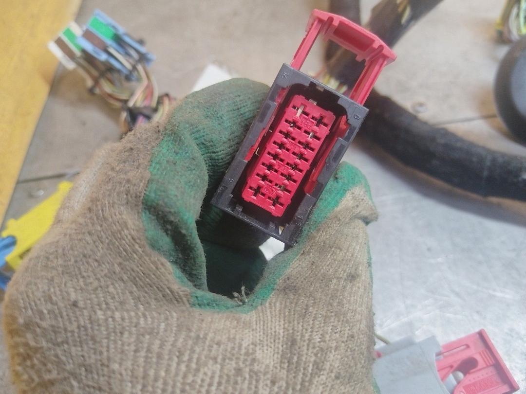 Проводка салона 8FQQD1 Citroen C4 - Фото 4