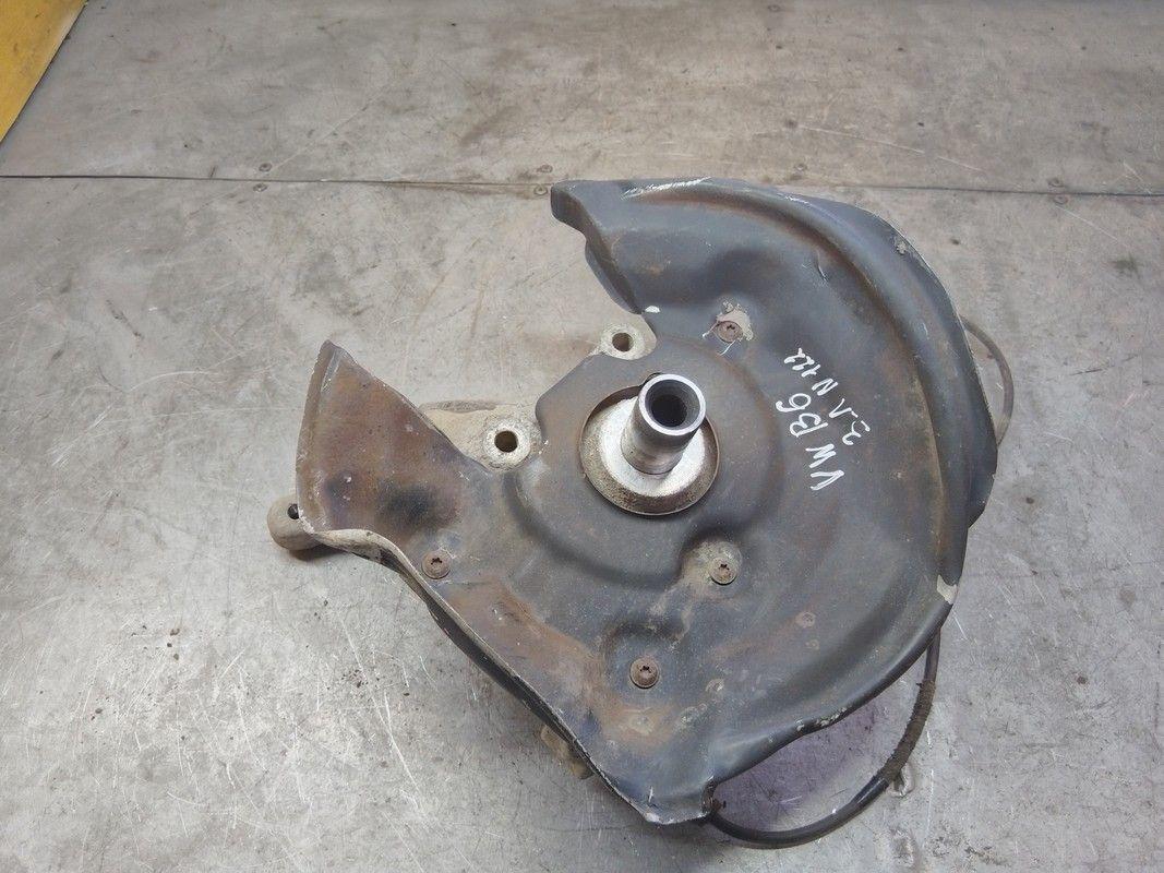 Кулак задний левый BG6LS0 Volkswagen Passat