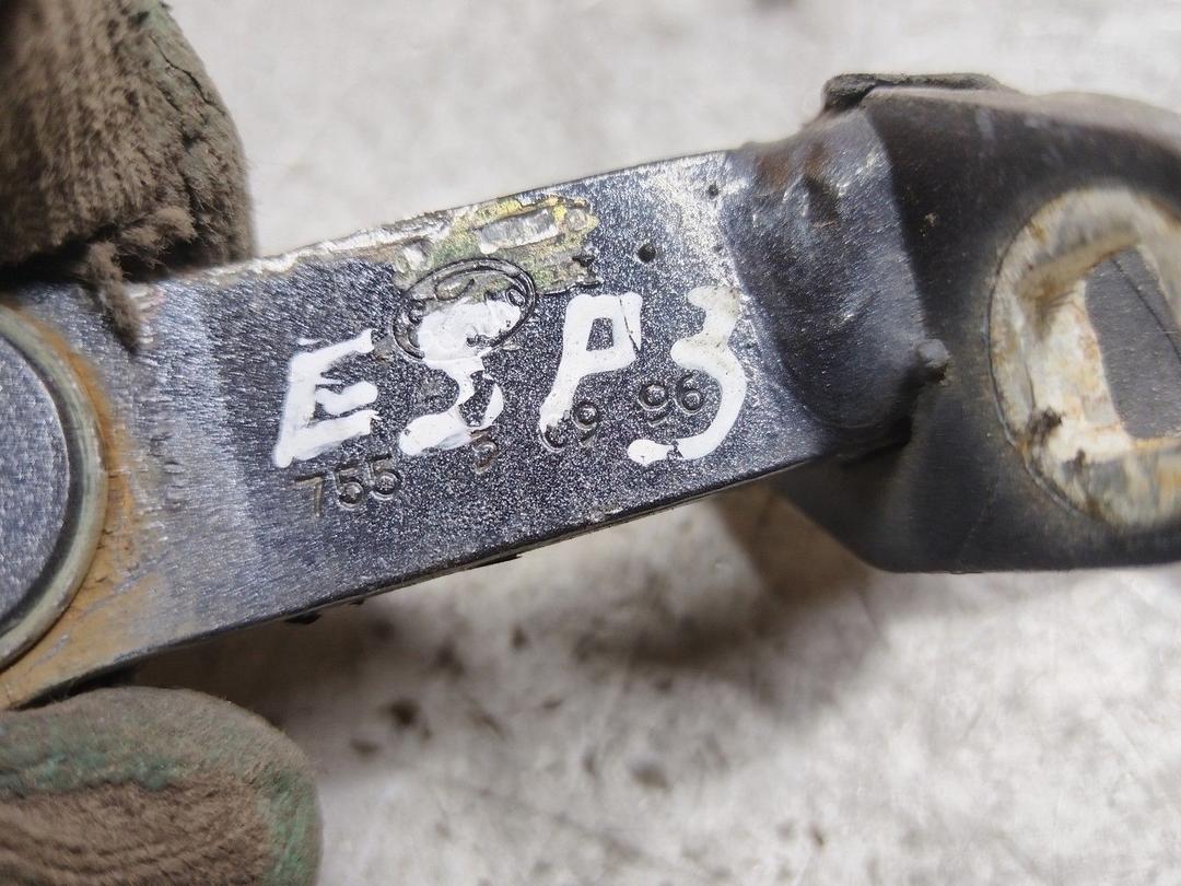 Петля крышки багажника VZHQN7 Renault Espace купить в магазине запчастей бу