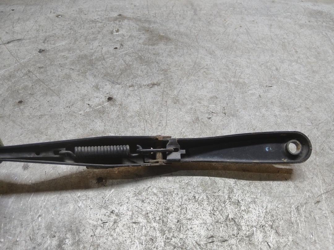 Щеткодержатель (поводок стеклоочистителя, дворник) 9DRGHZ Opel Astra купить на авторазборке