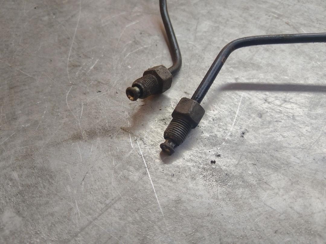 Трубка тормозная CLI27H Ford Fusion купить на авторазборке