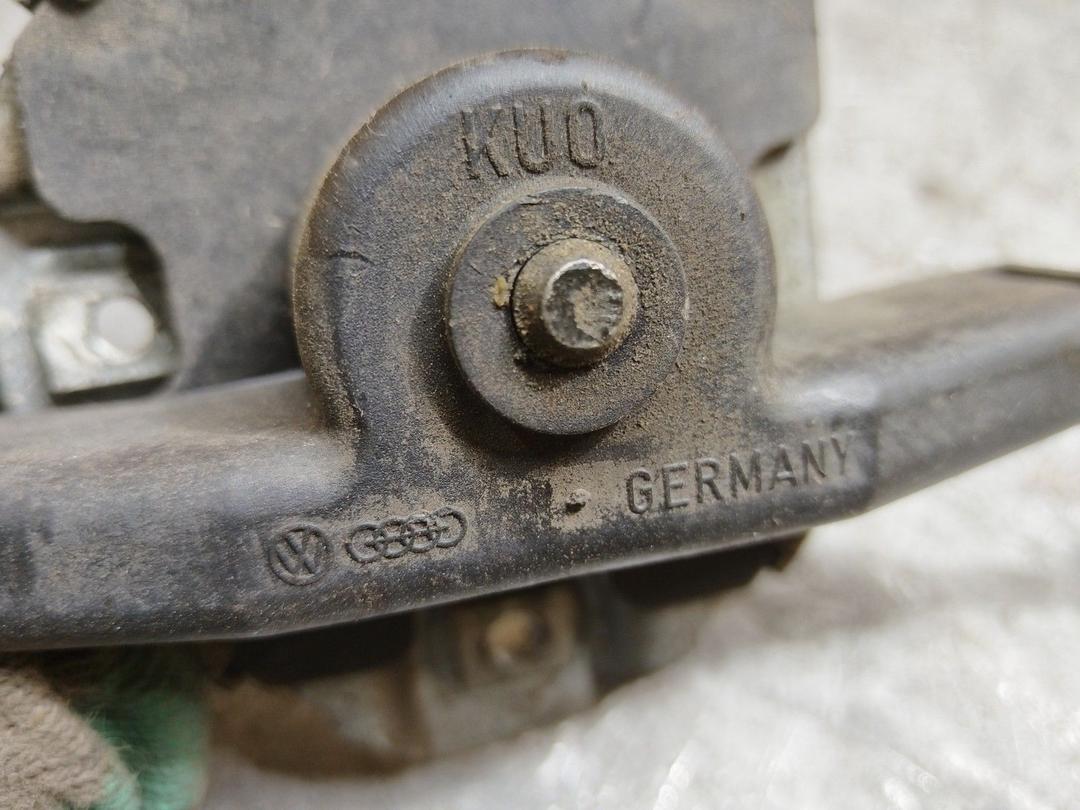 Стеклоподъемник задний левый W0G0T0 Audi 100 купить в магазине запчастей бу