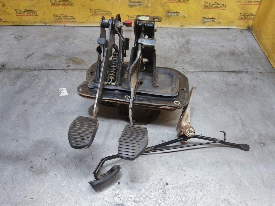 Узел педальный (блок педалей) 7WD3YE Peugeot 406 - Фото 1