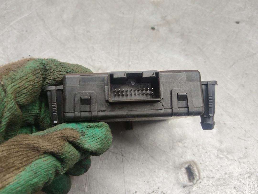 Блок управления центральным замком OQ9FFI Volkswagen Passat - Фото 3