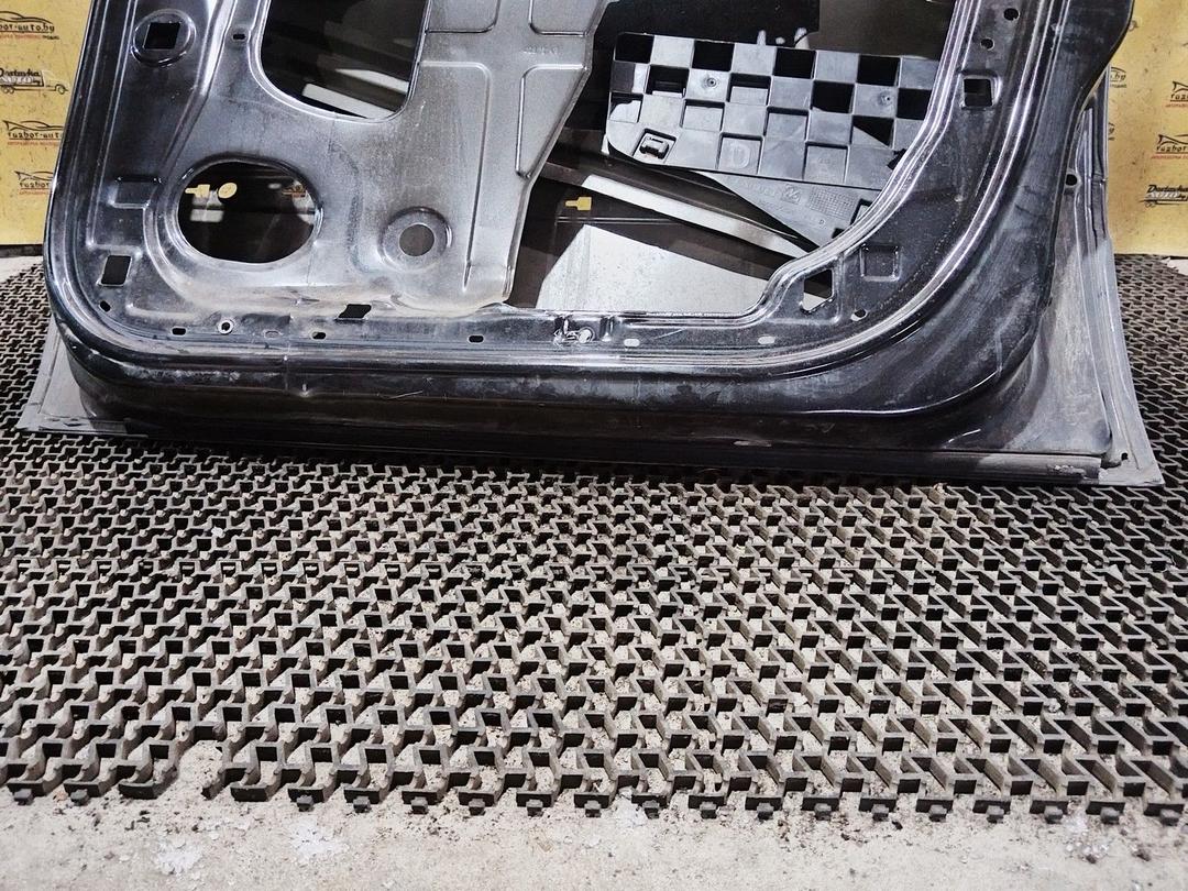 Дверь передняя правая J8Q9PY Renault Scenic undefined