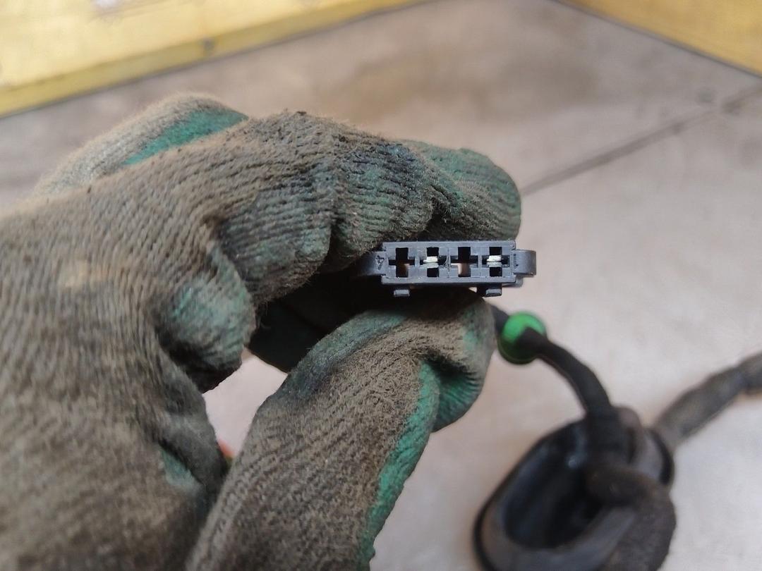 Проводка двери передней правой 0X9O5E Volkswagen Caddy купить на авторазборке