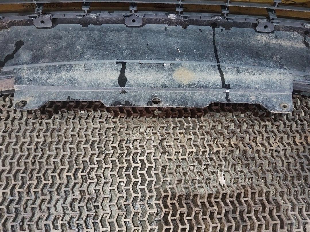 Бампер передний 444QE9 Opel Zafira undefined